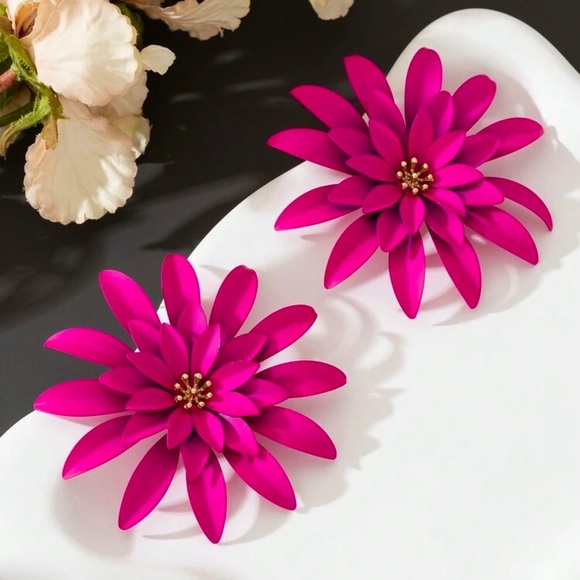 2/$30🌵 Pink Daisy Flower Metal Earrings Zara Statement Jumbo Garden Jewelry NEW - Picture 6 of 12